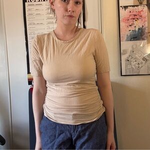 Women's Short Sleeve Ruched Tee in Beige